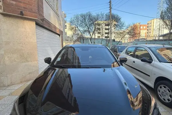 کی ام سی  J7
