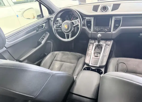 پورشه، ماکان