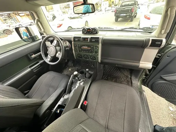 تویوتا، اف جی کروز