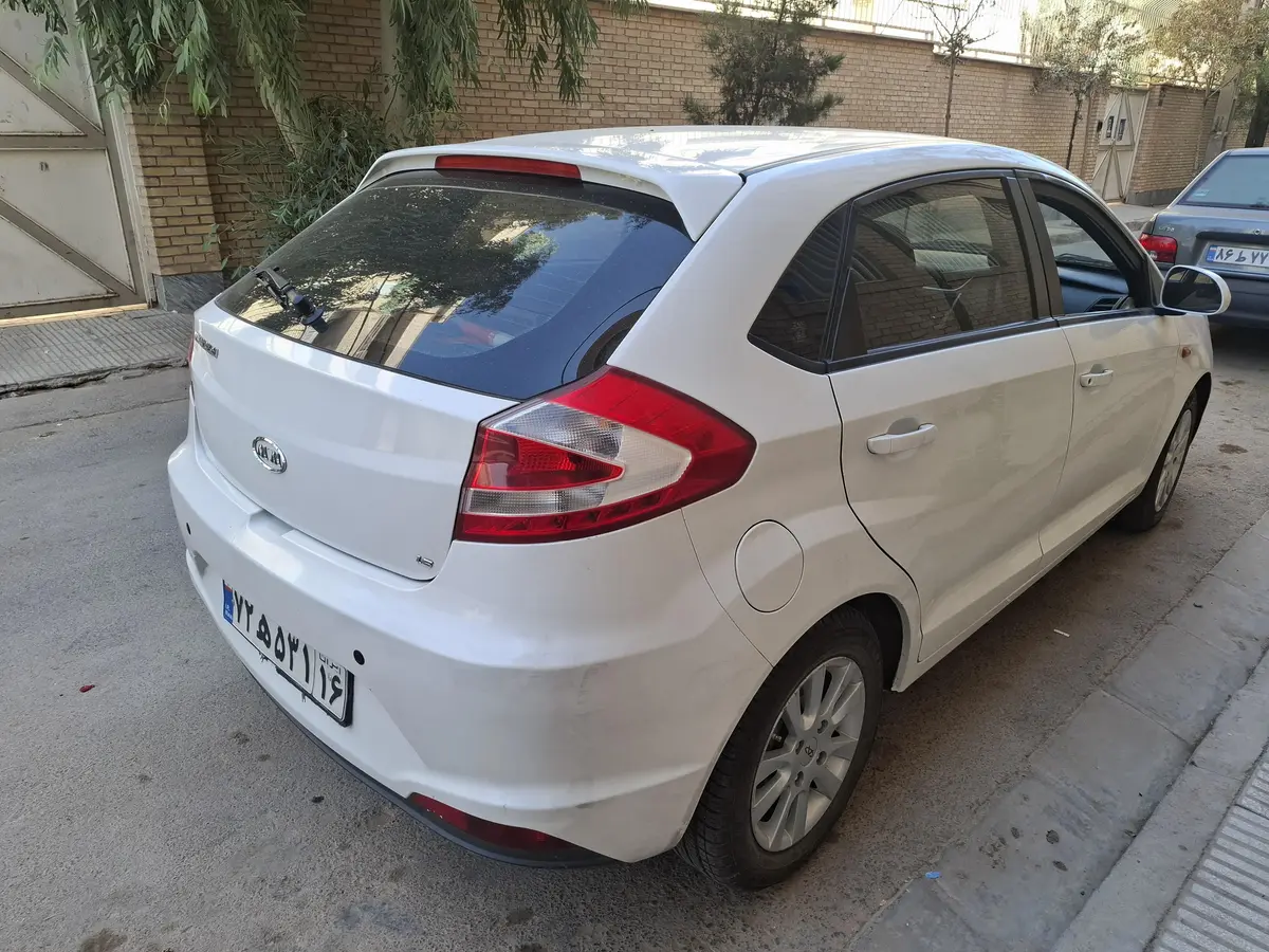 ام وی ام،  315هاچ بک