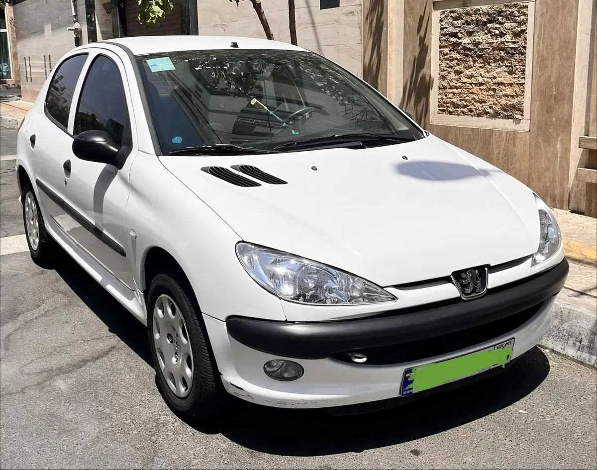 پژو،  206