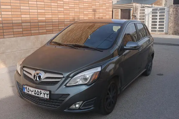 بایک، سابرینا هاچ بک (مونتاژ)