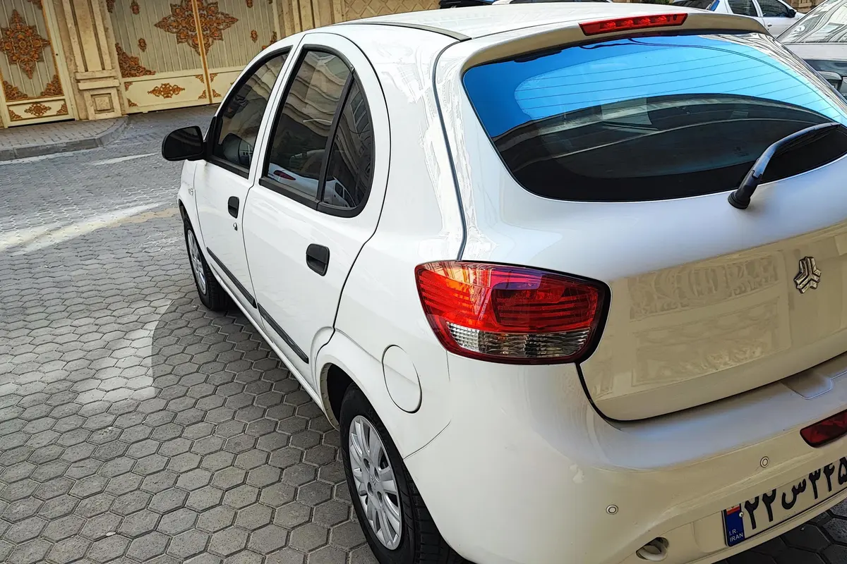 تیبا،  هاچ بک