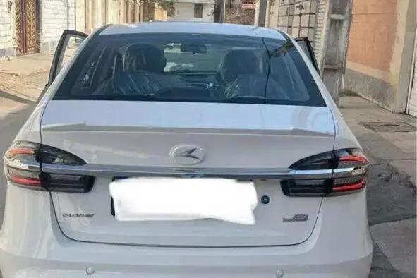کی ام سی  ایگل