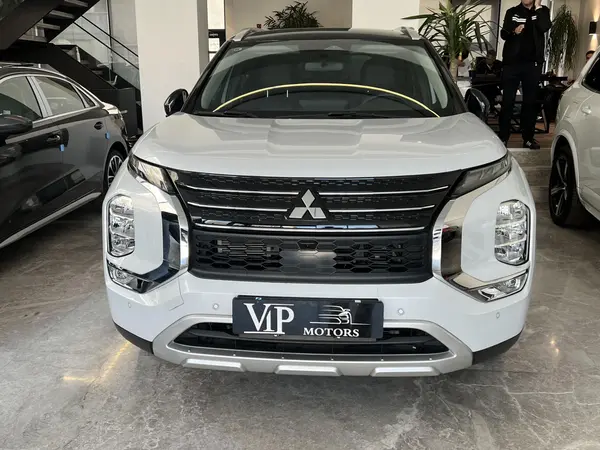 میتسوبیشی، اوتلندر