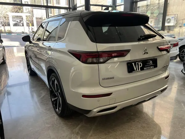 میتسوبیشی، اوتلندر