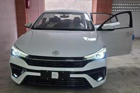 ام جی، 5