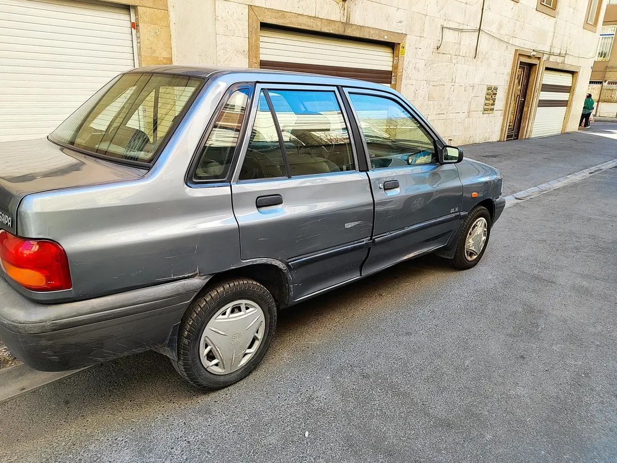 پراید،  صندوق دار