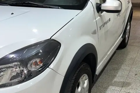 رنو، ساندرو استپ وی