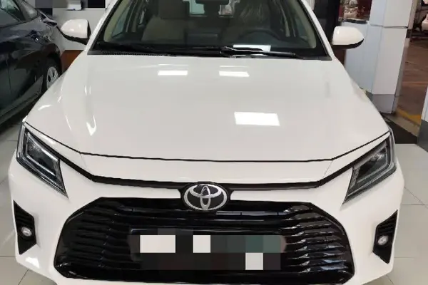 تویوتا، یاریس صندوق دار