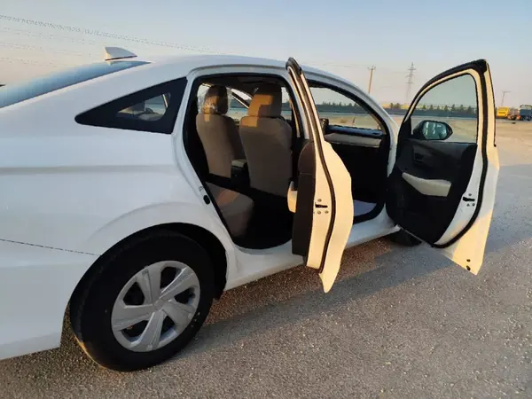 تویوتا، یاریس صندوق دار