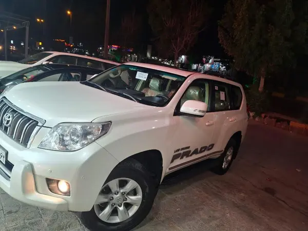 تویوتا  پرادو  چهار در