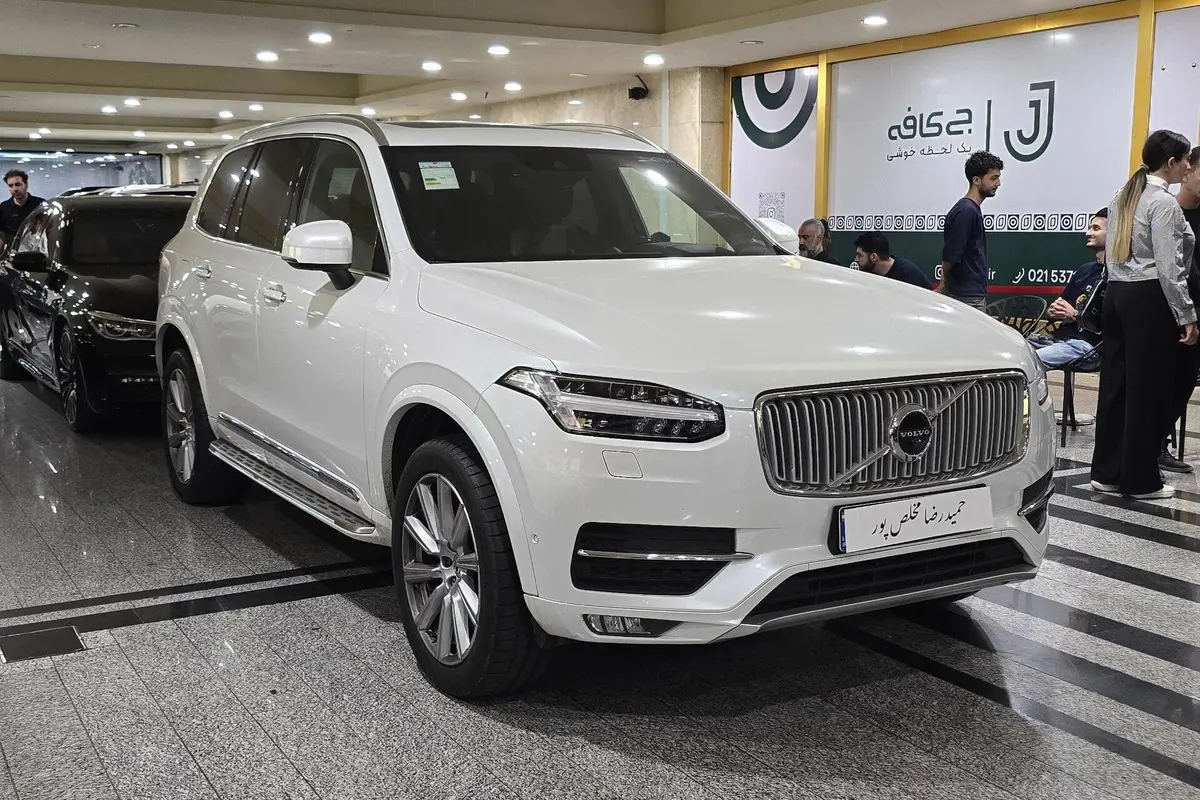 ولوو،  XC90