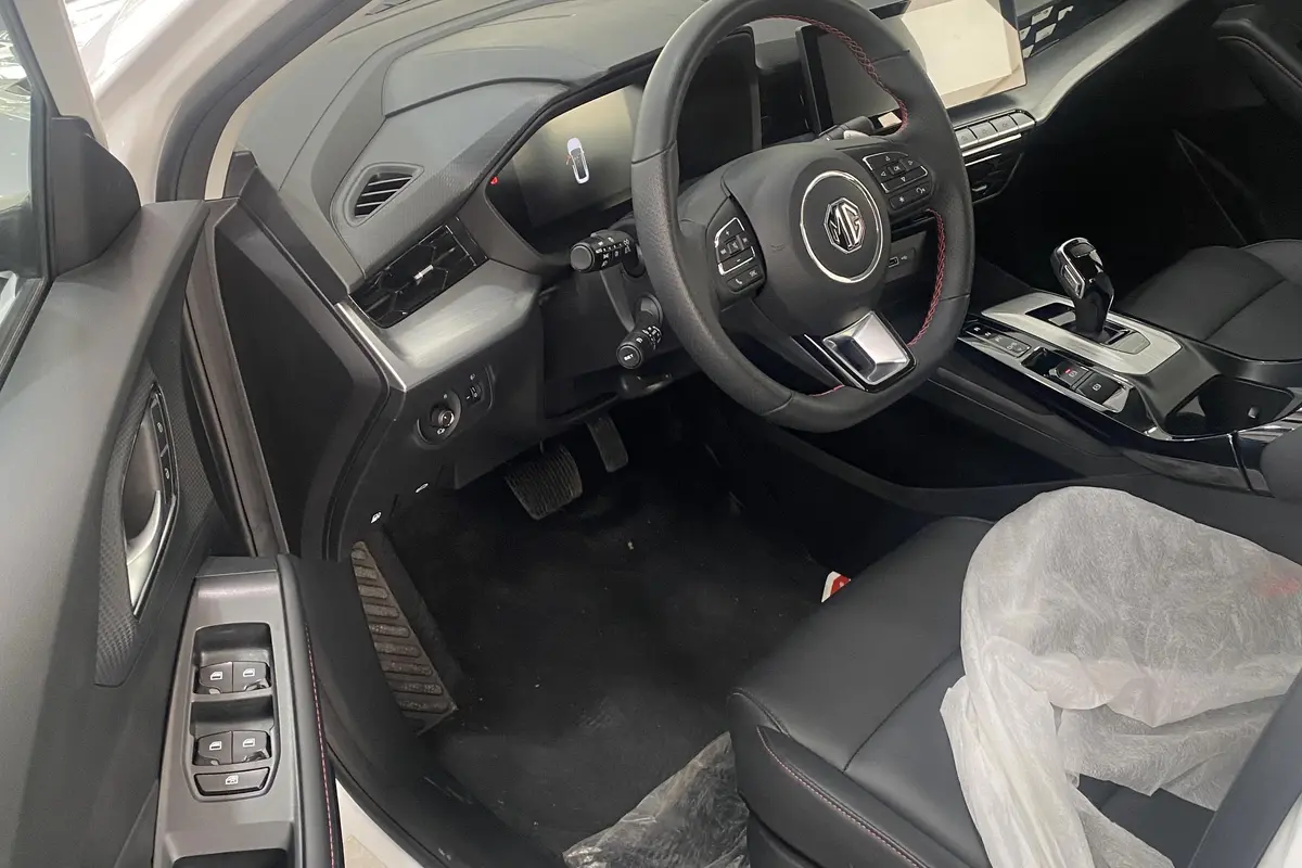ام جی،  GT