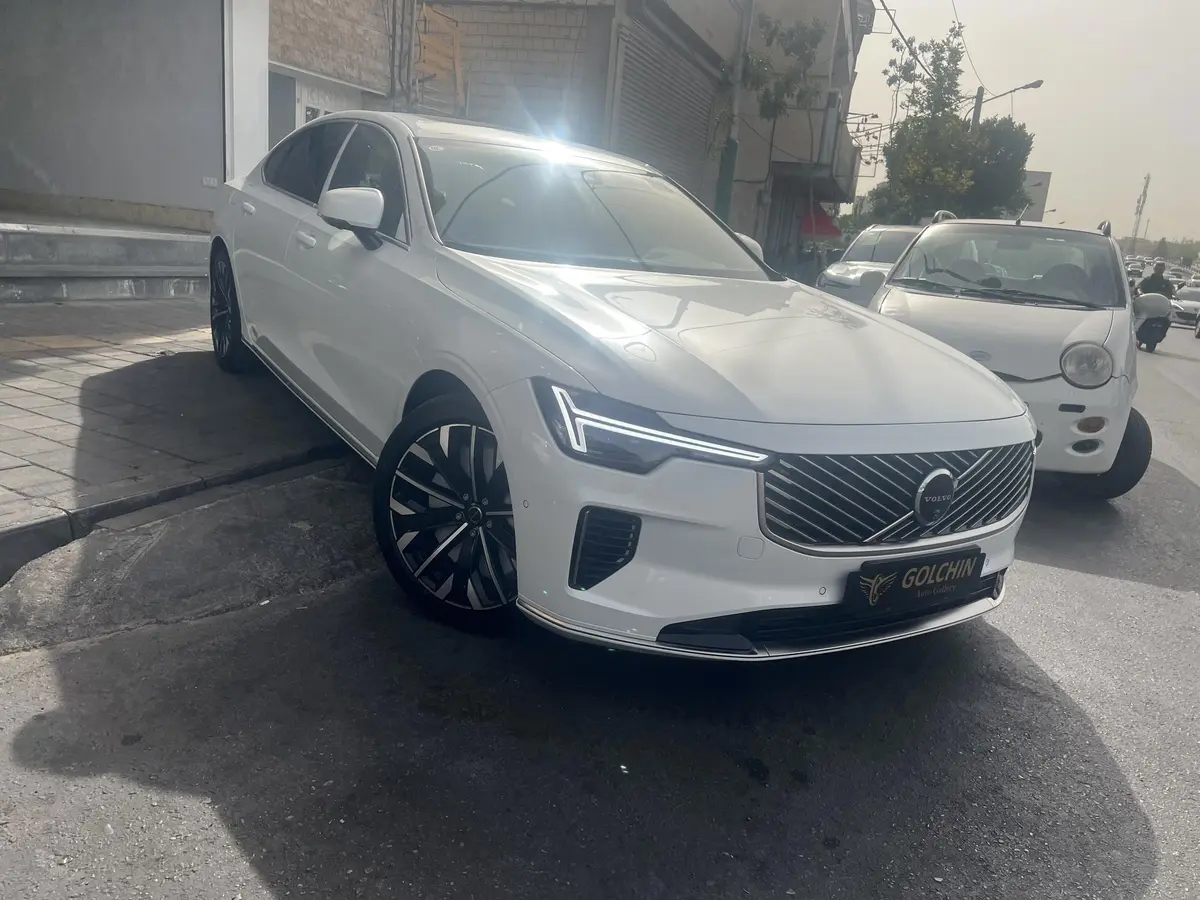 ولوو،  S90