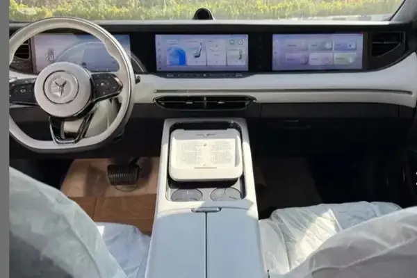 حواله وویا، فری