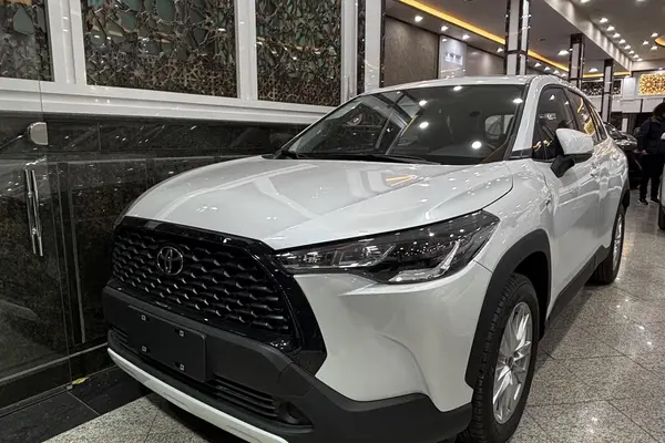 تویوتا، کرولا کراس هیبرید