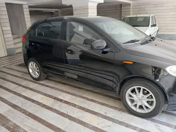 ام وی ام  315هاچ بک
