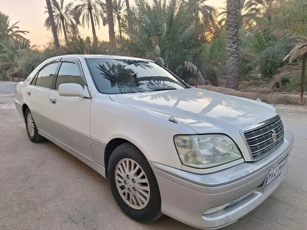 تویوتا، کراون