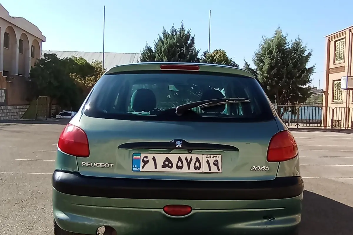 پژو،  206