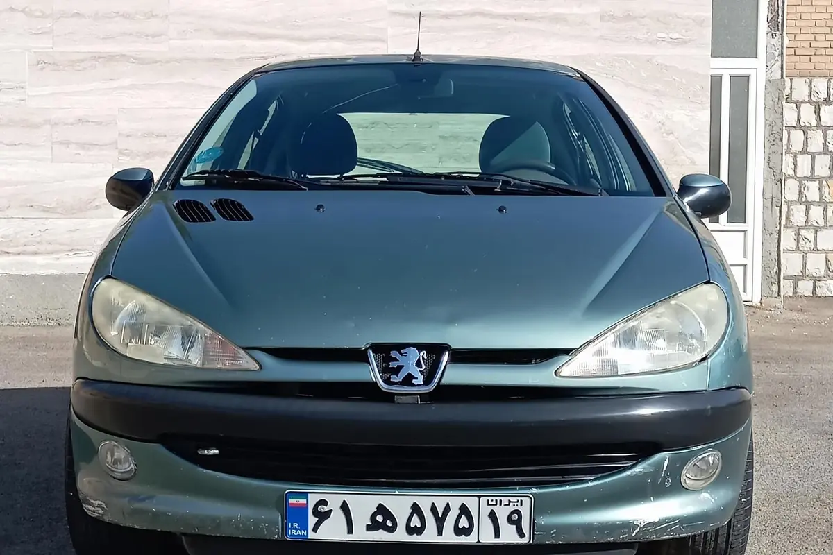 پژو،  206