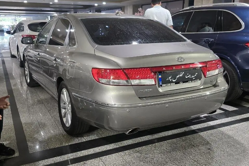 هیوندای،  آزرا (گرنجور)