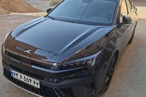 کی ام سی، J7