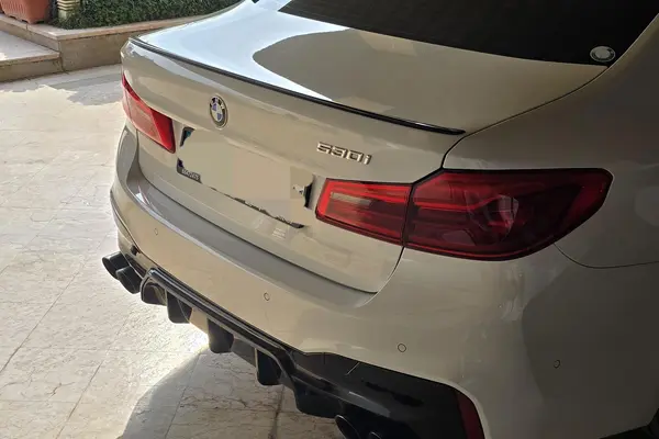 ب ام و، سری 5 سدان