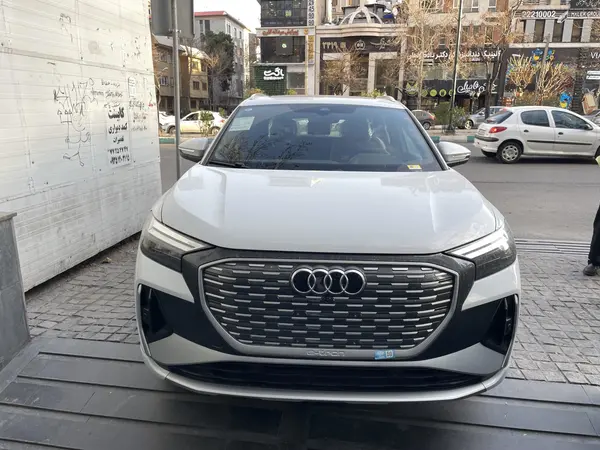 آئودی، Q4 e-tron