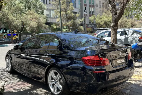 ب ام و  سری 5 سدان