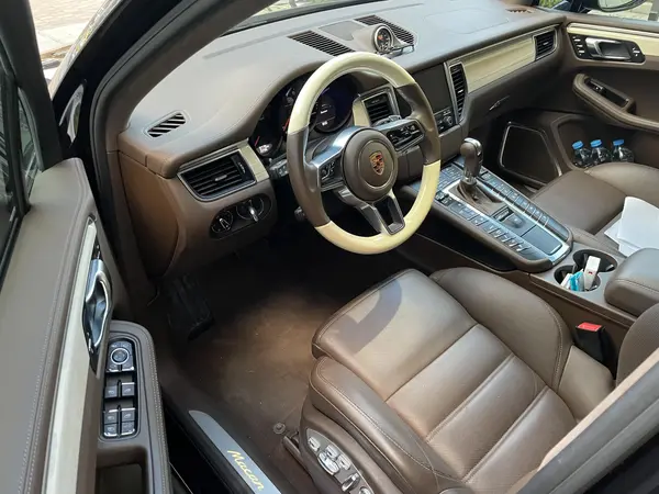 پورشه، ماکان