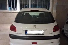 پژو، 206