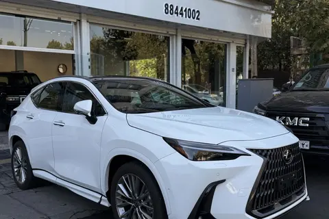 لکسوس، NX