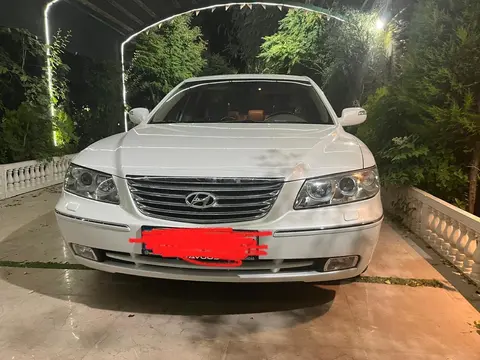 هیوندای، آزرا (گرنجور)