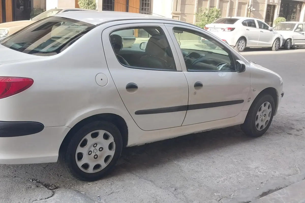 پژو  206 SD