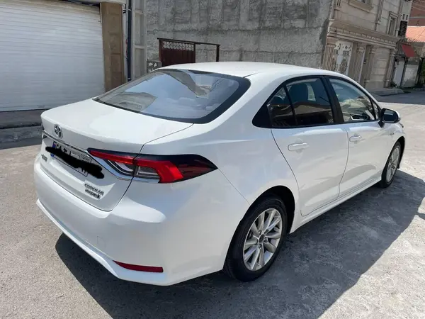 تویوتا، کرولا هیبرید