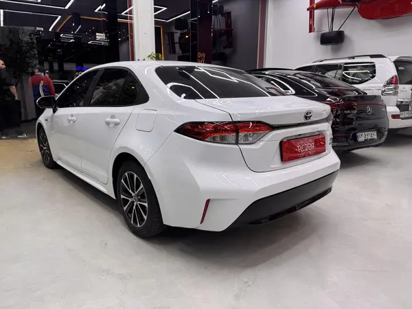 تویوتا، لوین هیبرید