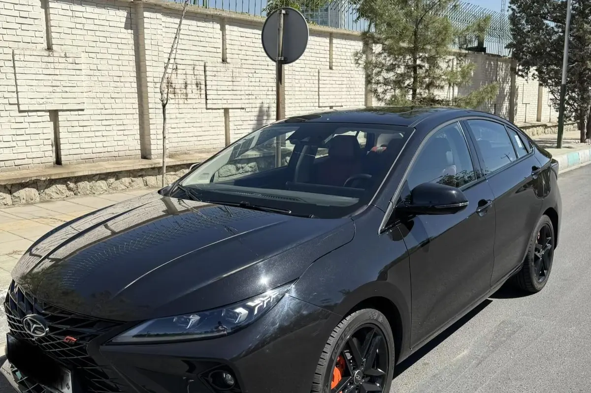 فونیکس،  آریزو 6 جی تی (Z6 GT)