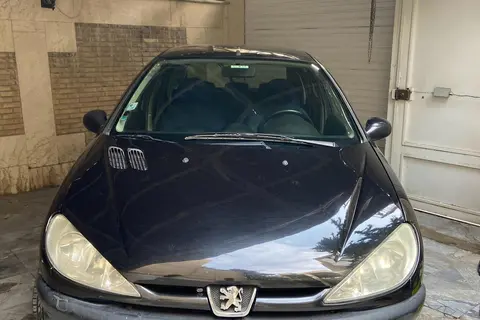 پژو، 206