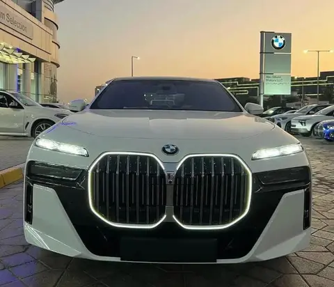 حواله ب ام و، سری 7