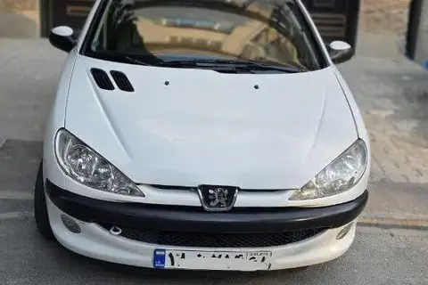 پژو، 206
