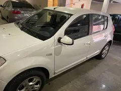 رنو، ساندرو