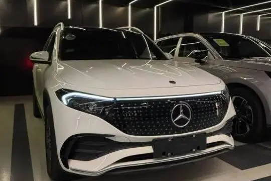 بنز،  کلاس EQB
