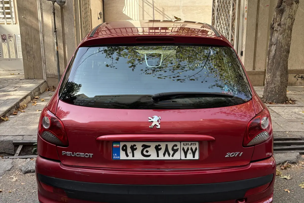 پژو،  207