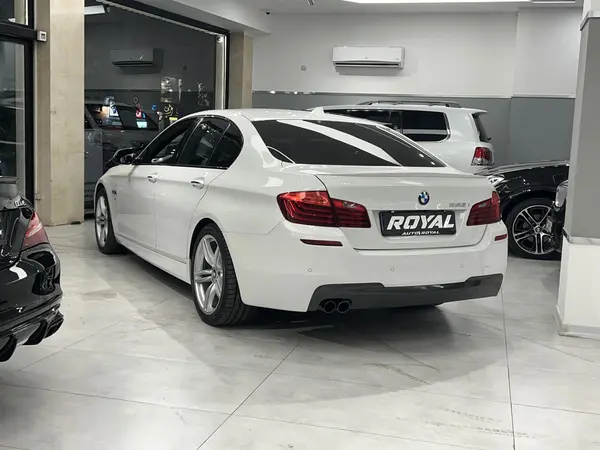 ب ام و، سری 5 سدان