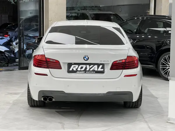 ب ام و، سری 5 سدان