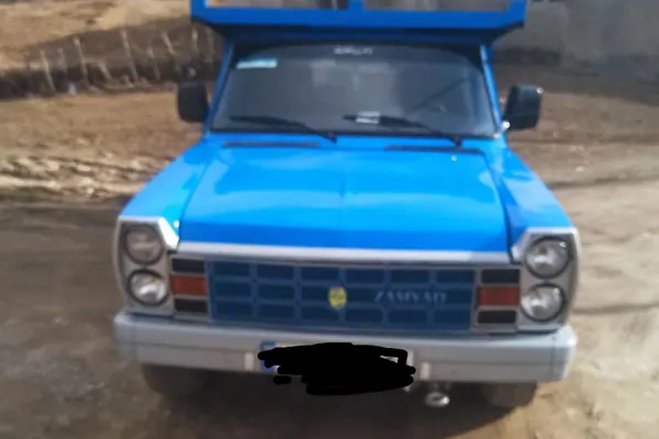 زامیاد، وانت نیسان