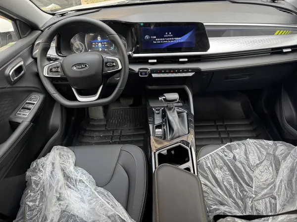 ام وی ام، X33 کراس