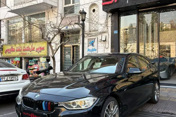 ب ام و، سری 3 سدان