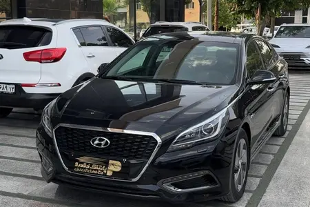 هیوندای سوناتا هیبرید